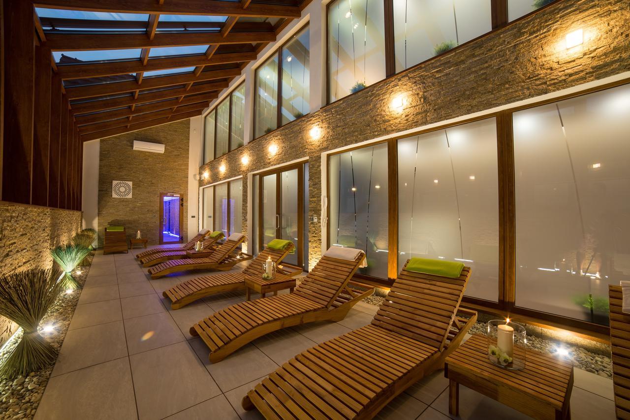 Hotel Daro Banská Štiavnica Exteriör bild